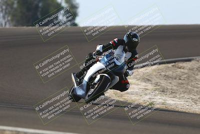 media/Nov-02-2025-Lets Ride (Sun) [[f7a3caa734]]/C Group/1240pm (Turn 2 Outside)/